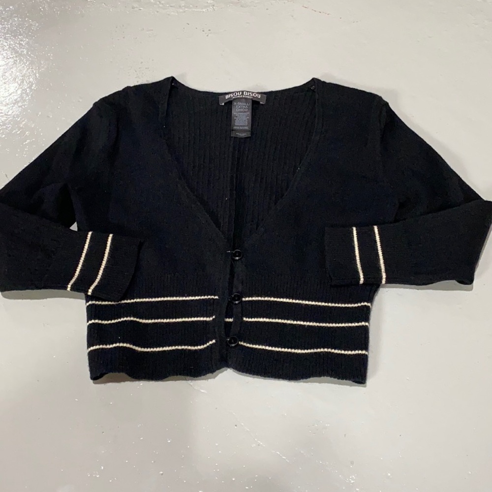 Crop top sweater